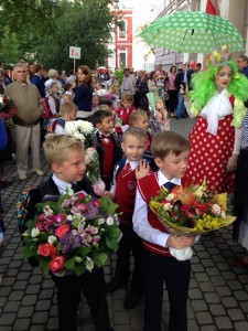 image-b75b451be0406facb5a9563983bfed8aae206998ba455b1f9093d2e0aa36ef67-V